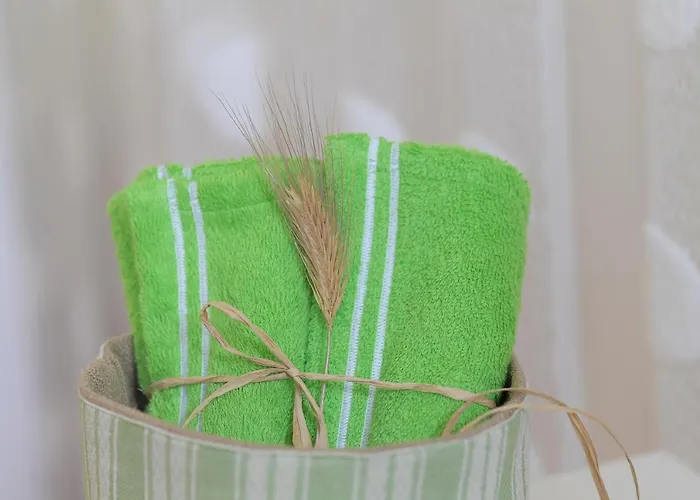 Alojamento de Acomodação e Pequeno-almoço Bio&b Acquaviva 4*