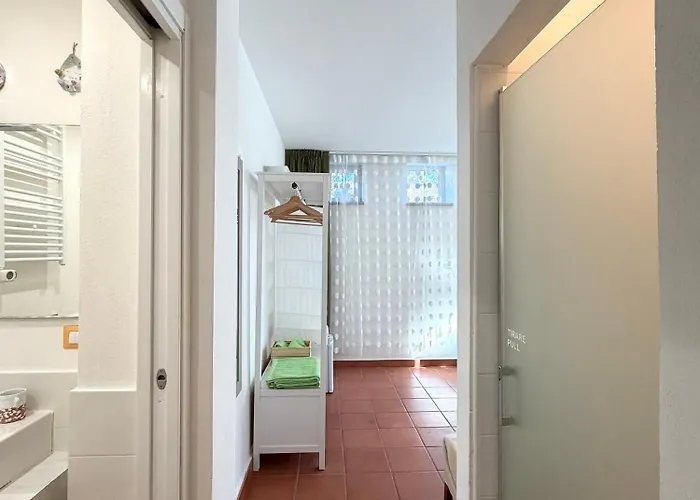 Alojamento de Acomodação e Pequeno-almoço Bio&b Acquaviva 4*