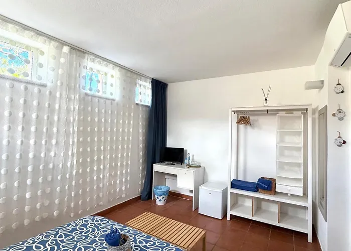 Bio&b Acquaviva Отранто